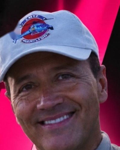 Comandante Hamilton, Piloto e comunicador · CMTE News